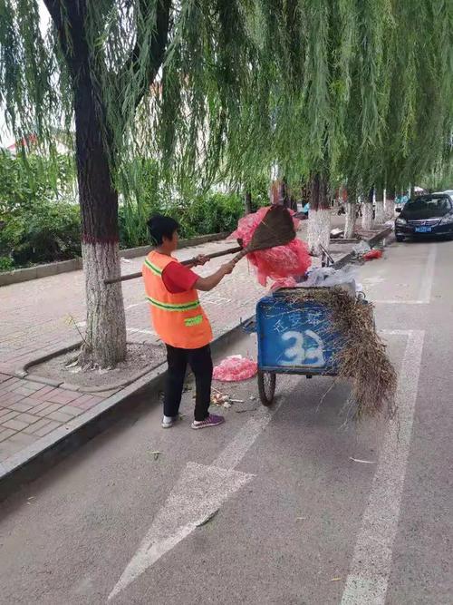 迁安市环卫公司关于城市道路清扫保洁工作开展情况