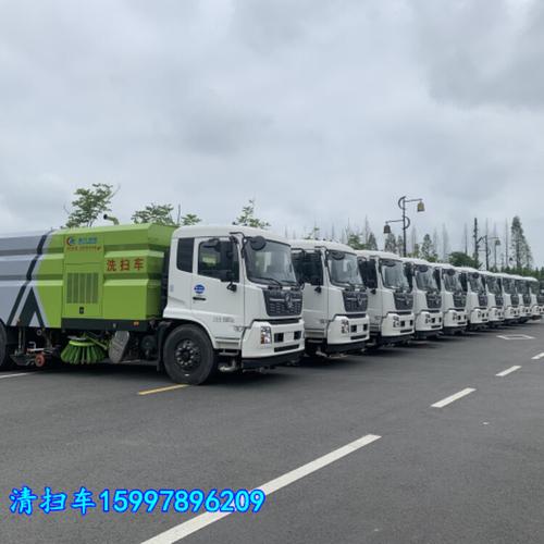 东风道路清扫车环卫吸尘车厂家